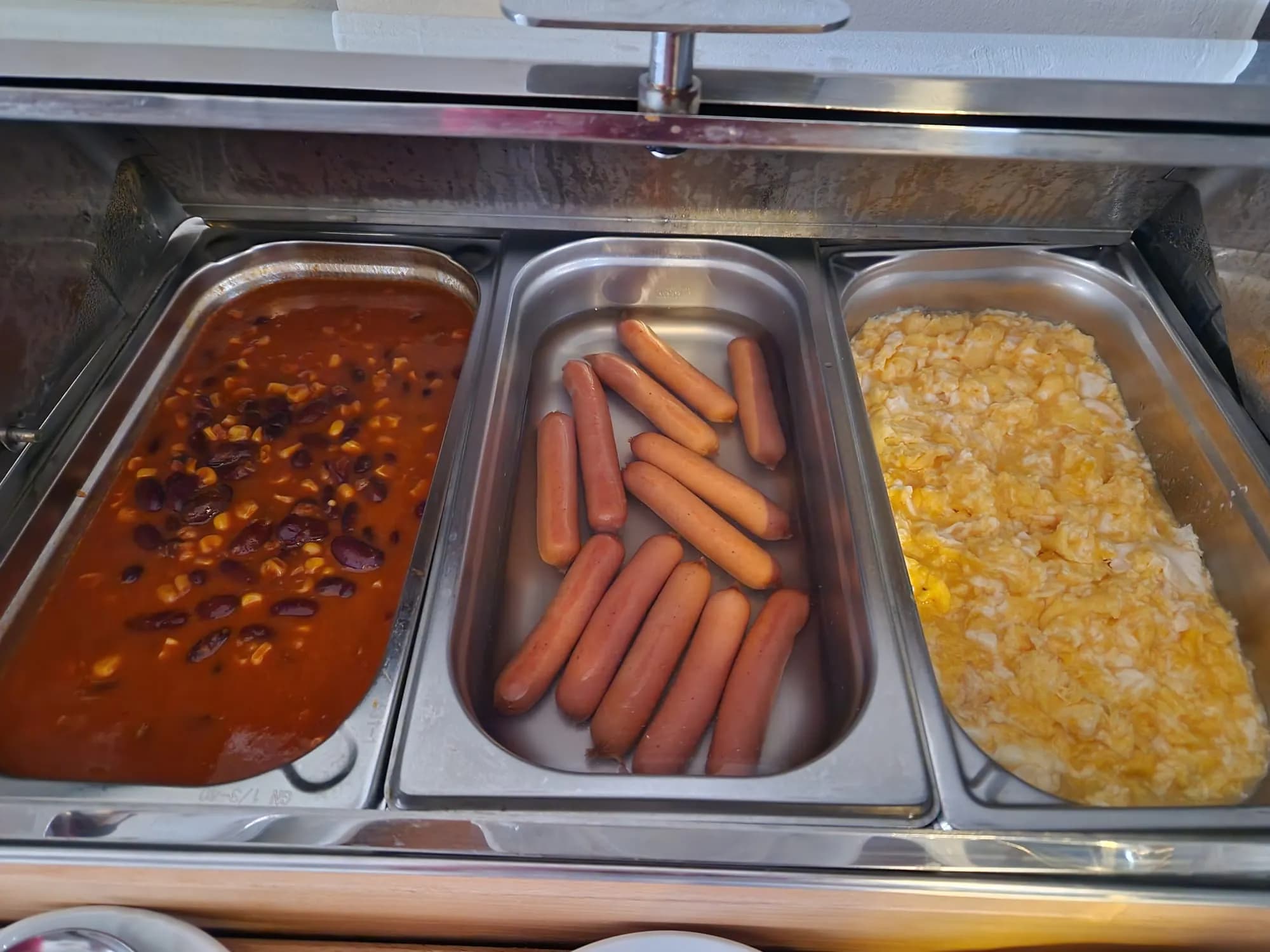 Breakfast buffet at Hotel U Labutě